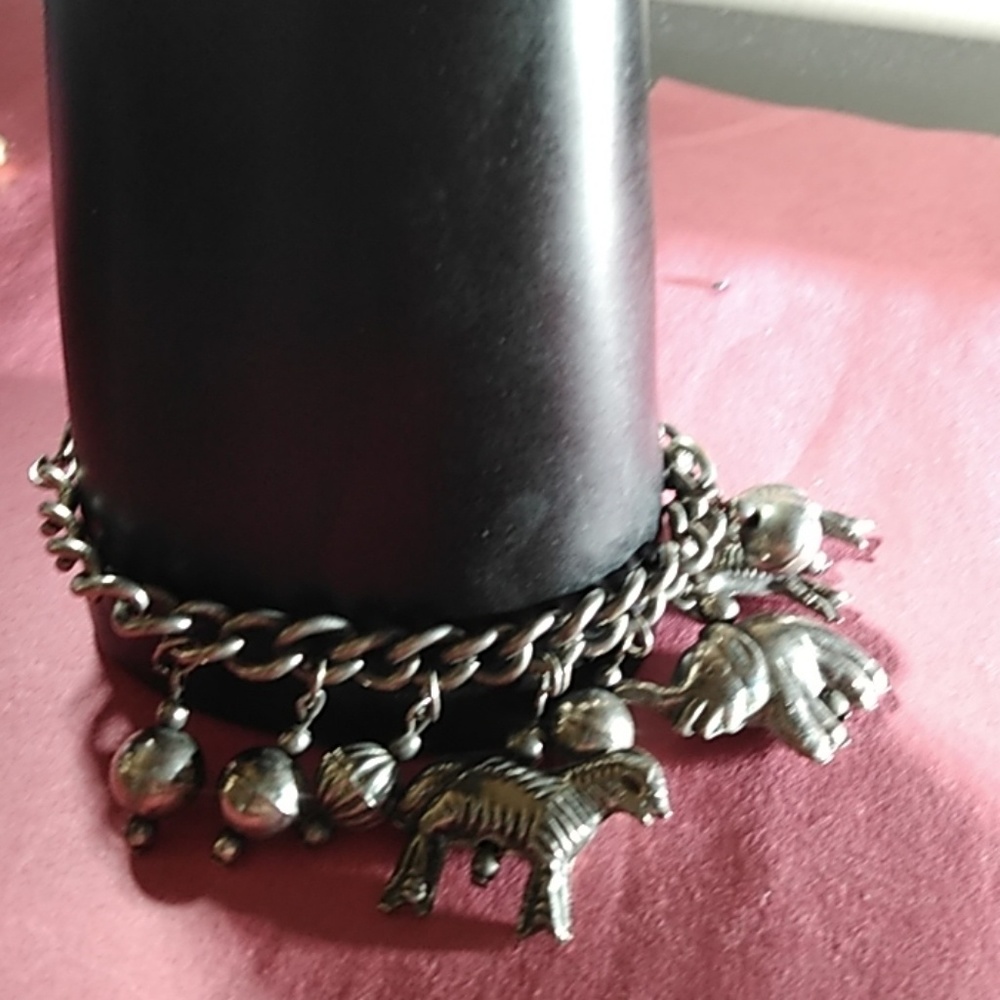 🎀 8 for 25 sale 🎀 bracelet bag 112